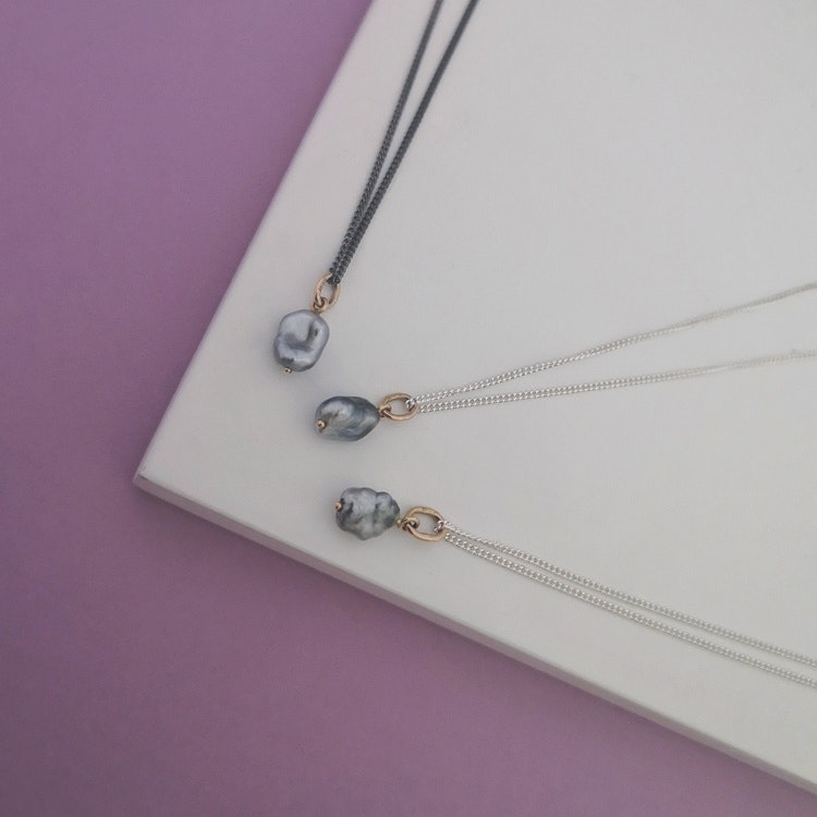 keshi pearl pendant 18k gold silver chain pärlhänge guld kedja