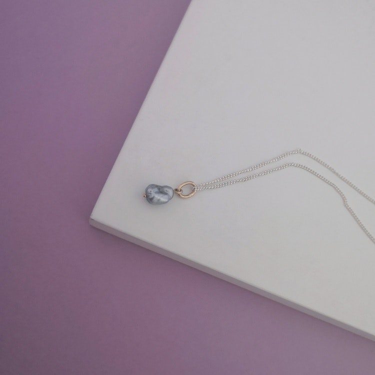 keshi pearl pendant 18k gold silver chain pärlhänge guld kedja