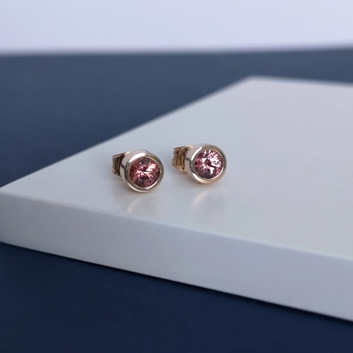 Adamas Earrings 18k Gold with Zircon