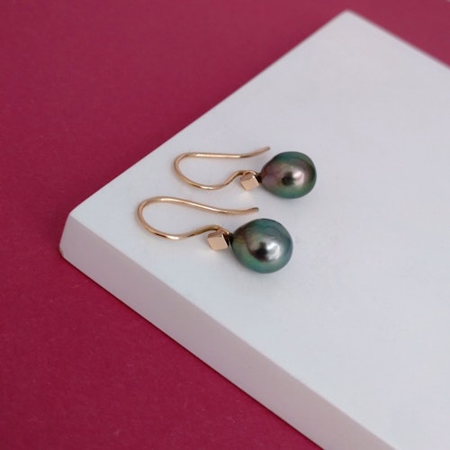 Tetra Tahiti Peacock Pearls