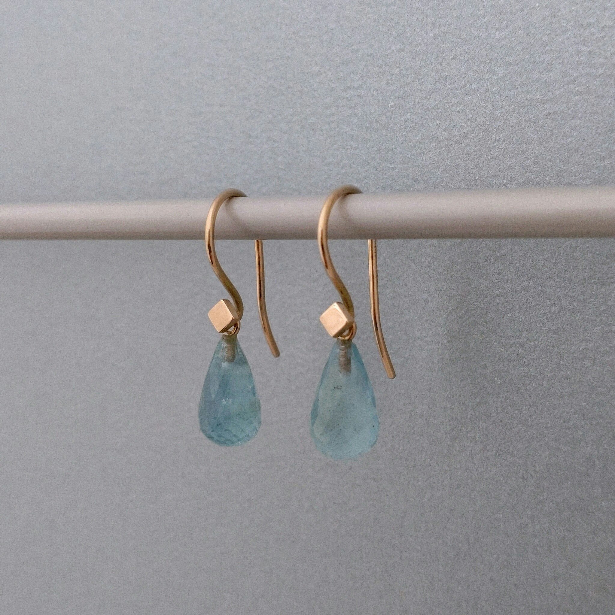 Tetra Faceted Aquamarine drops