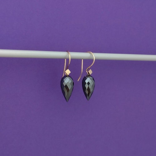 Tetra Hematite Points
