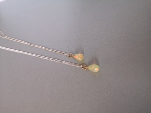 Minima Pendant with Opal