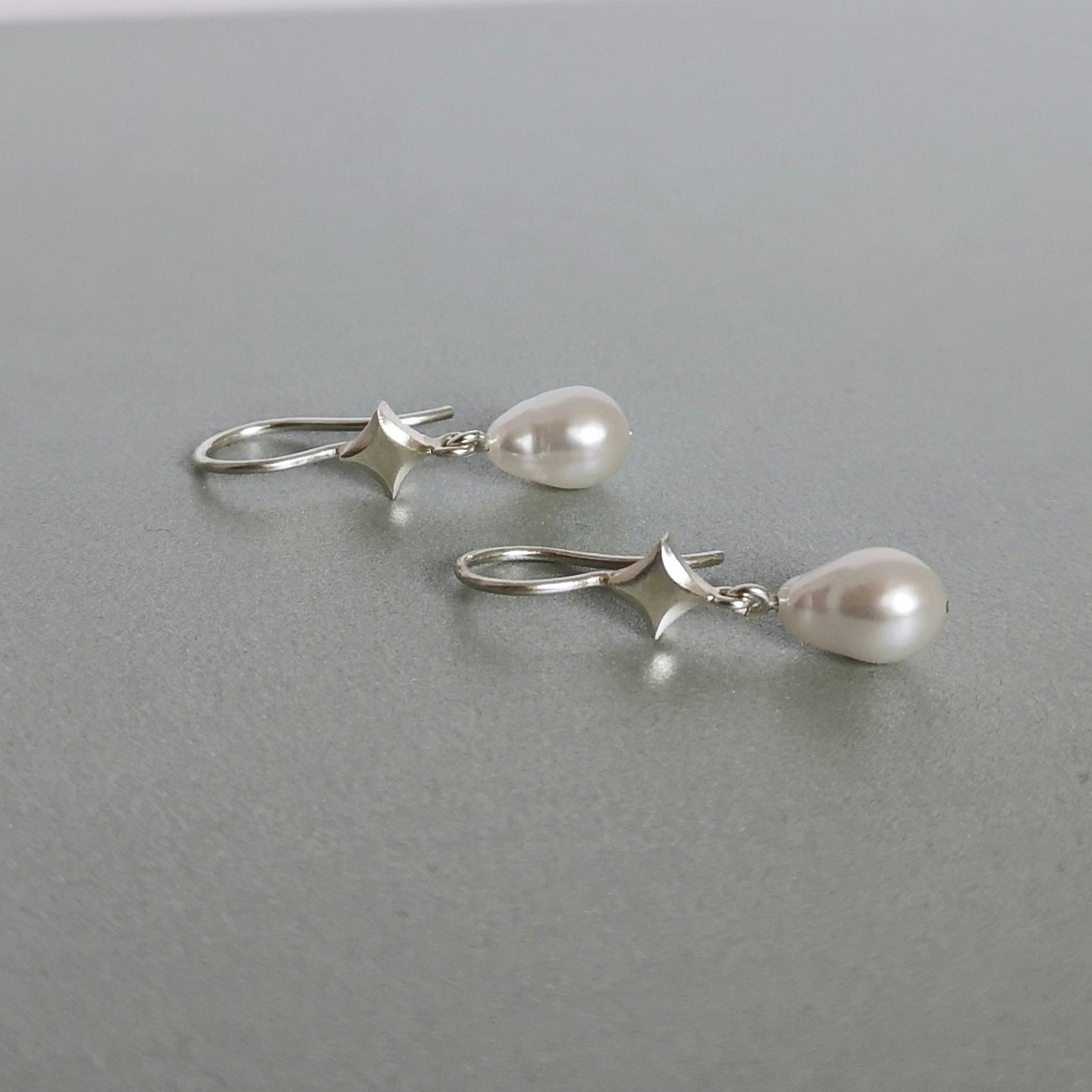 Stella Earrings