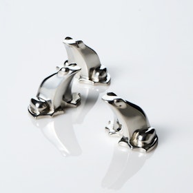 Frog cast in pewter