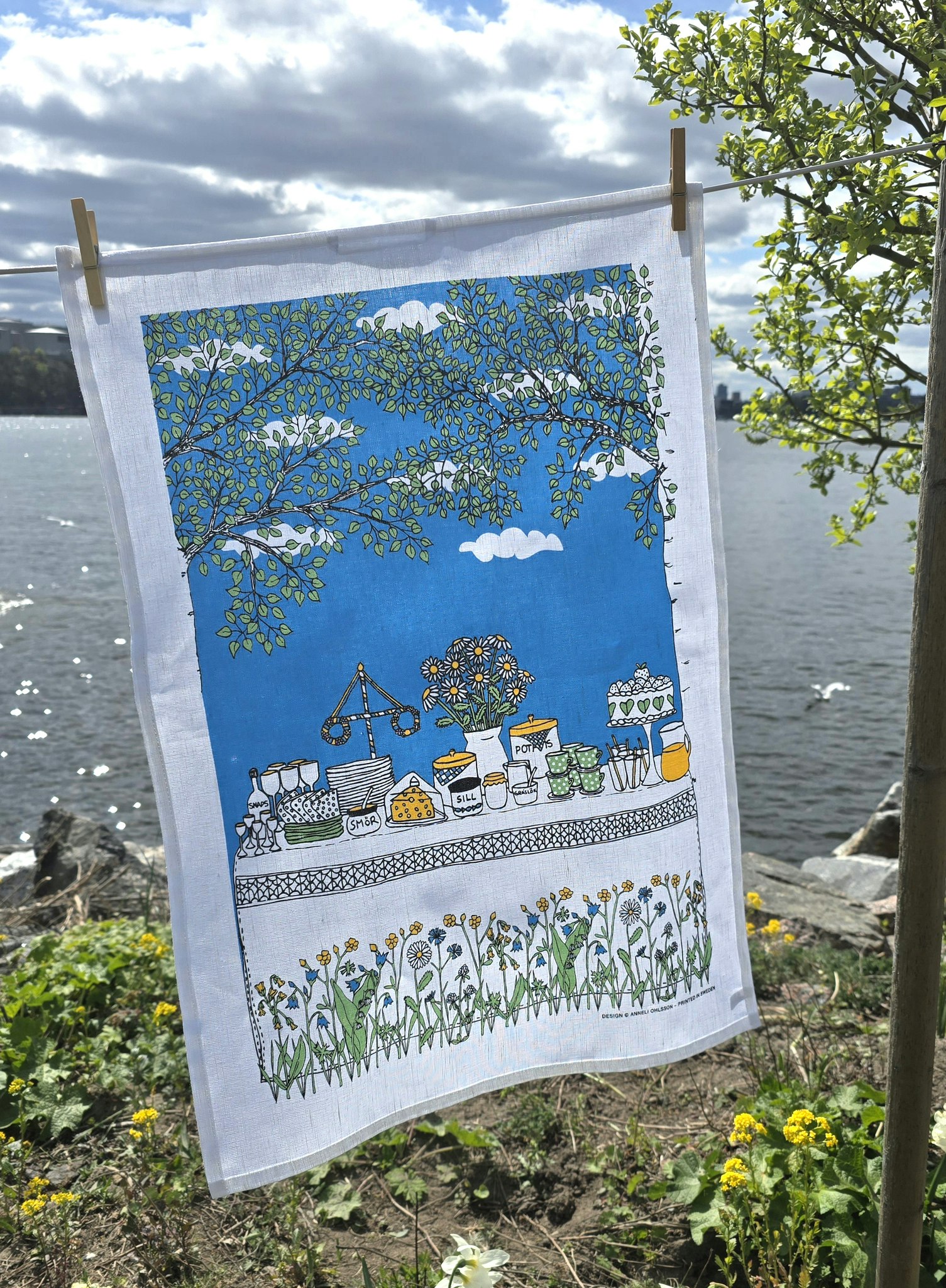 Handduken Midsommarblomster, halvlinne 50x70
