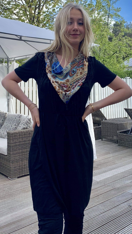 Luci blå