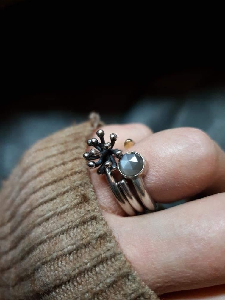 HEDERA RING