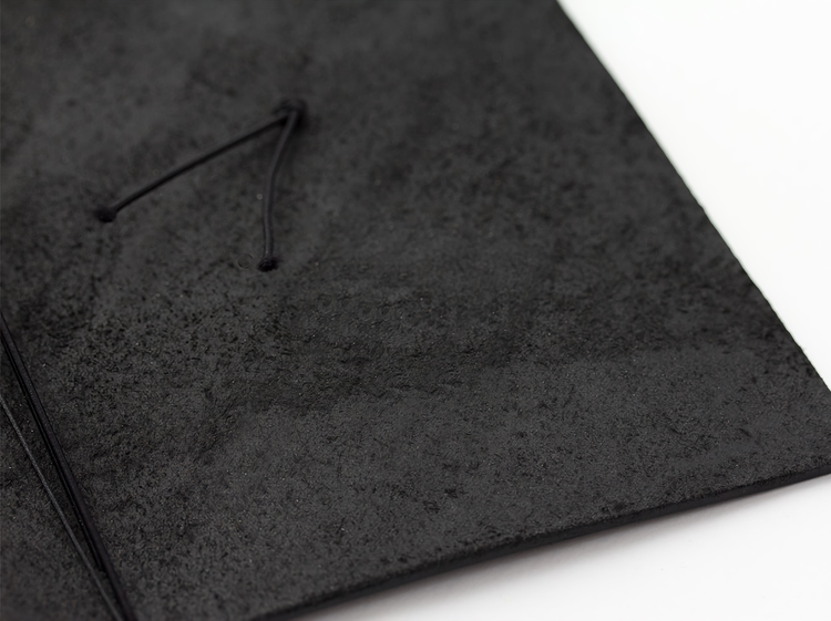 Traveler’s Company Traveler's notebook – Black, Regular size (Starter Kit)