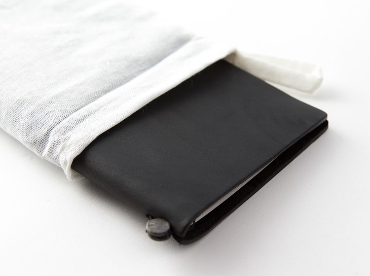 Traveler’s Company Traveler's notebook – Black, Regular size (Starter Kit)