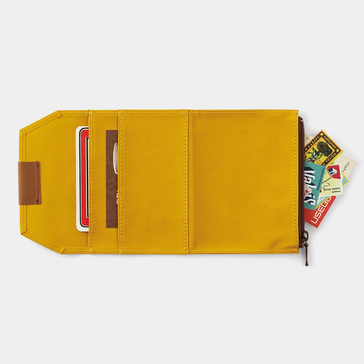 Traveler’s Company Traveler's notebook - Cotton Zipper Case Mustard, Passport Size (B-Sides & Rarities)