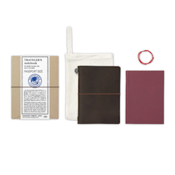Traveler’s Company Traveler's notebook – Brown, Passport size (Starter Kit)