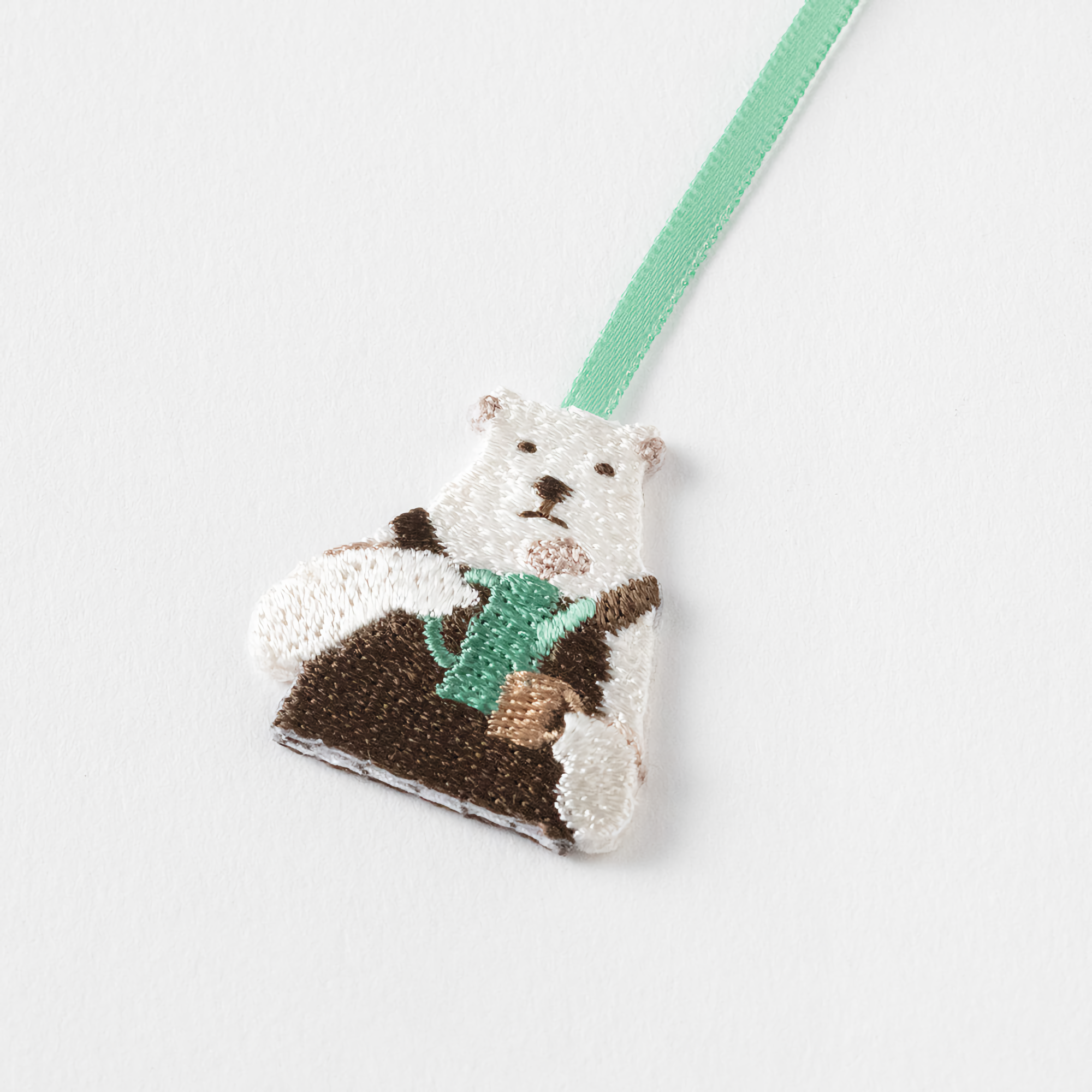 Midori Embroidery Clip Bookmark Polar Bear