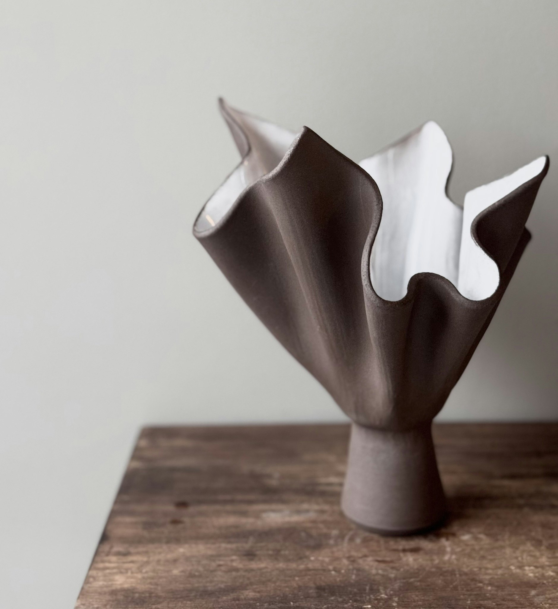 Tulip vas, GRÅ/BRUN