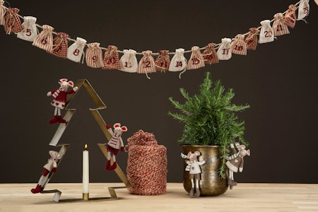 Adventskalender Häng Vinröd/Mullvad