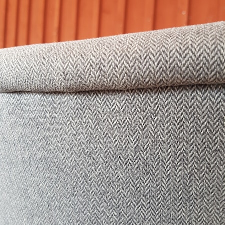 Fåtölj "Renoveringsuppdrag"