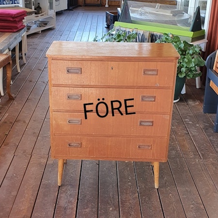 Flora Byrå i teak "Renoveringsuppdrag"