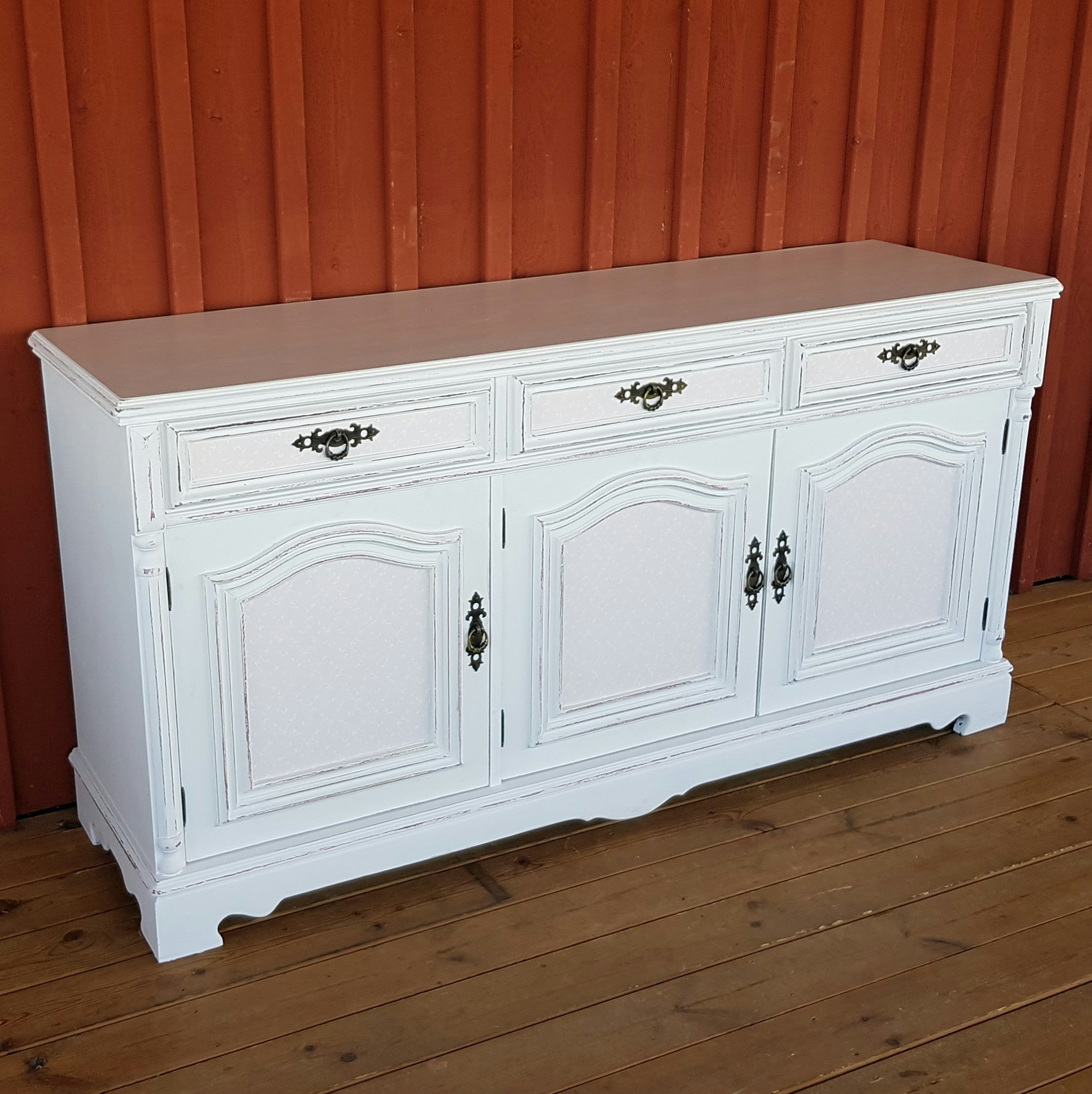 Skänk "shabby"