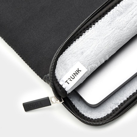 Trunk Nylon Sleeve for MacBook Pro 16" - black