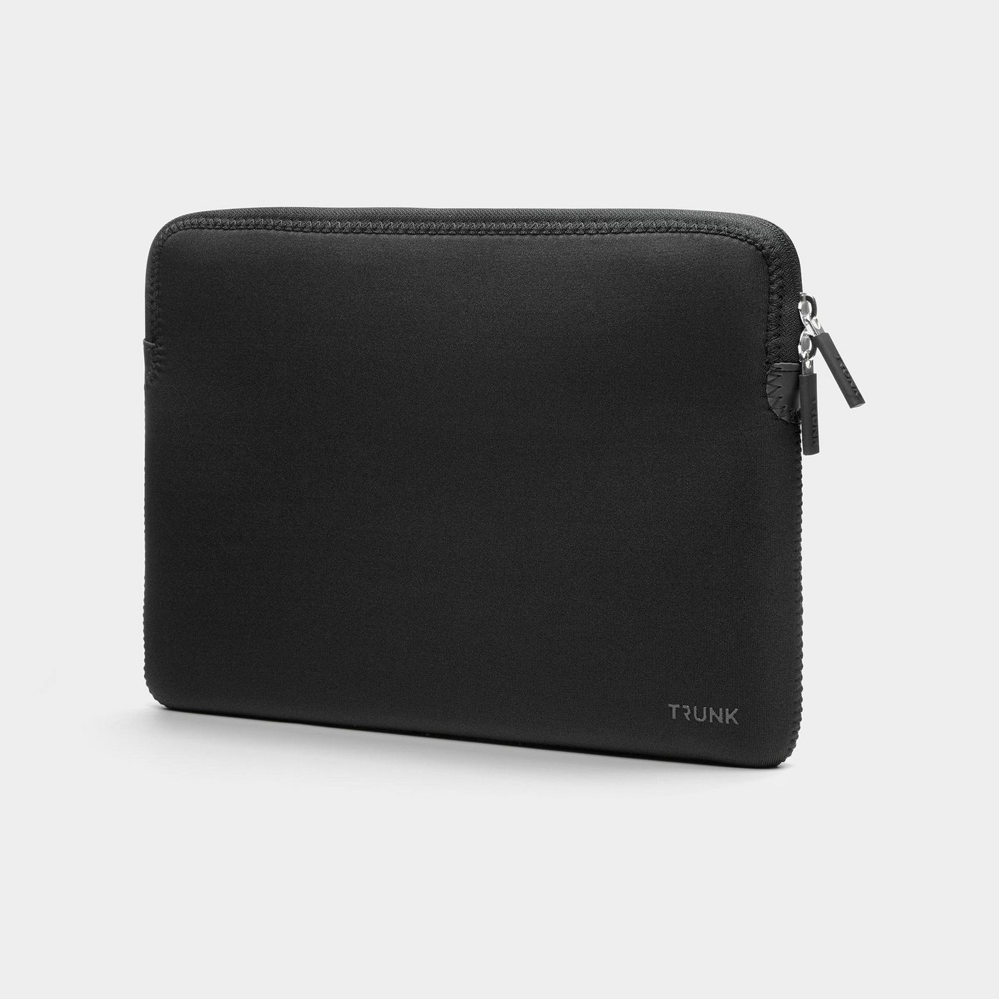 Trunk Nylon Sleeve for MacBook Pro 16" - black