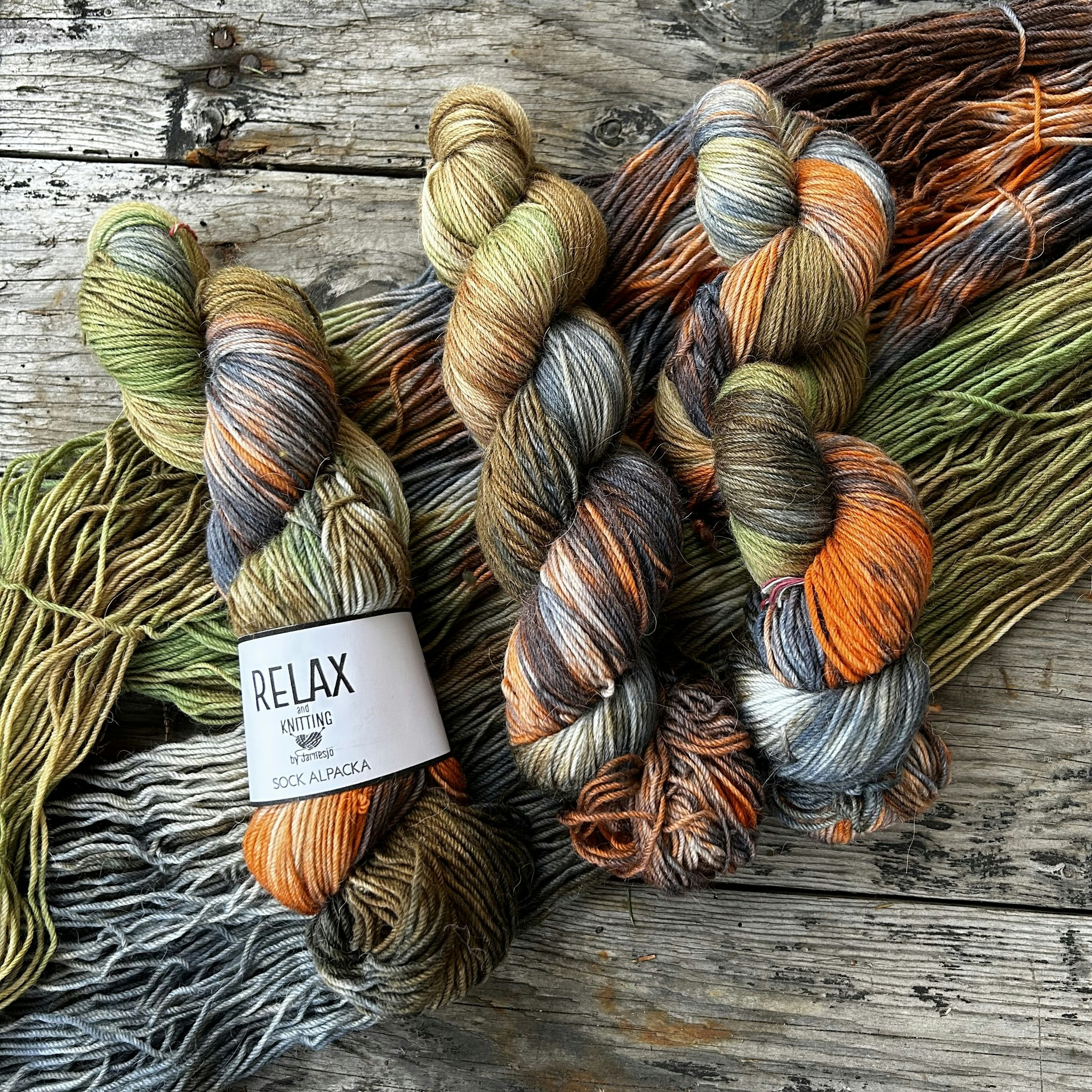 Prova på att syrafärga ditt eget garn någon gång i September 💜💙💚🧡❤️ Pris: 550:-/person