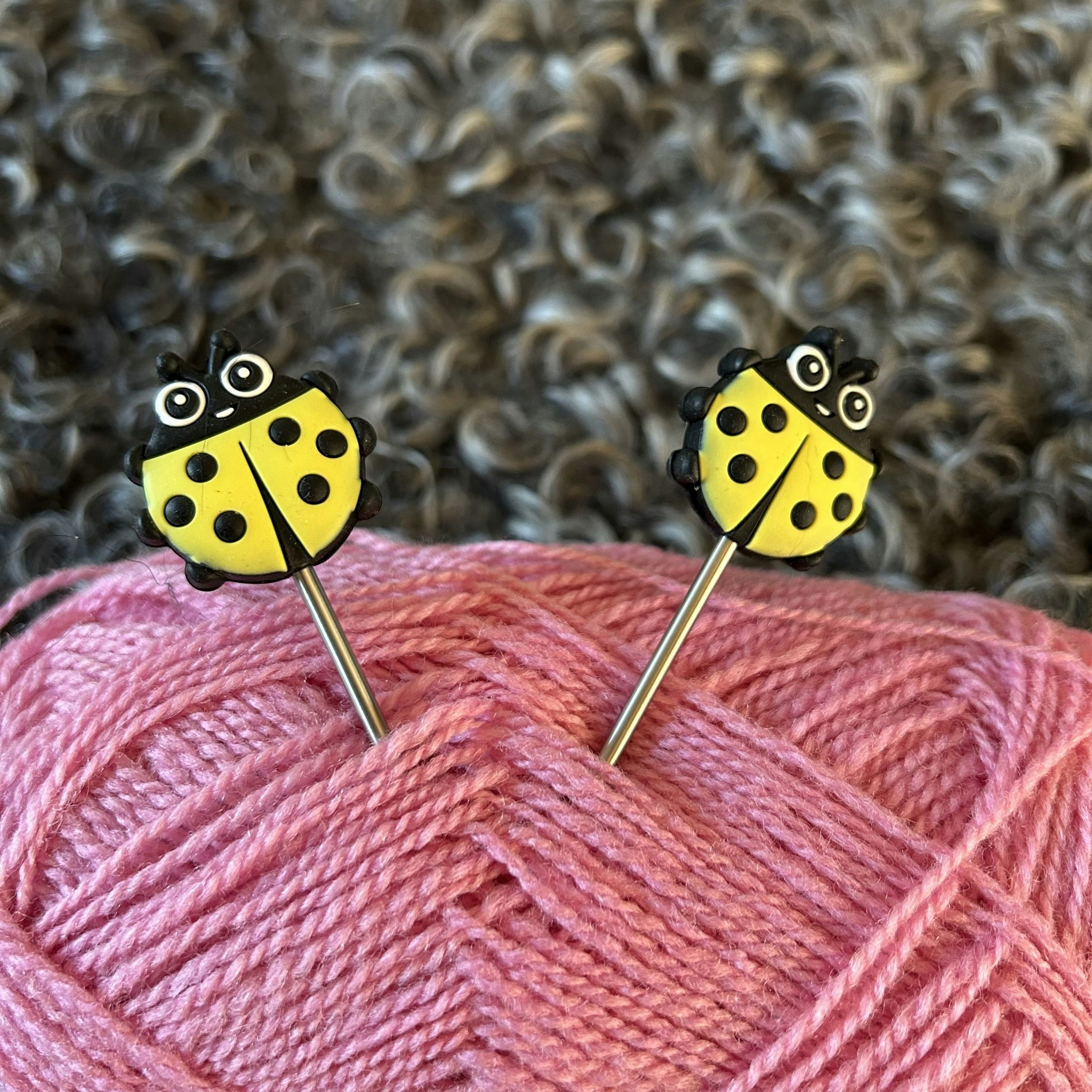 Stickstoppers, Nyckelpiga, gul