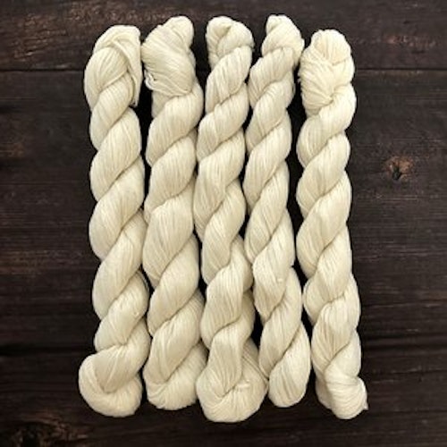 Garn att färga, Superwash Merino/Bambu, 20 g