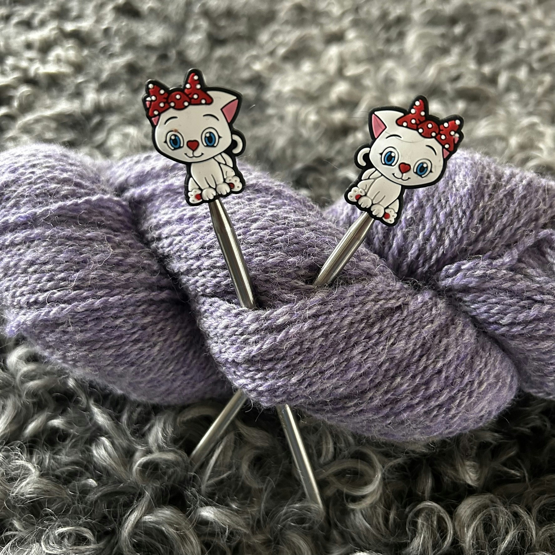Stickstoppers, Katt med rosett