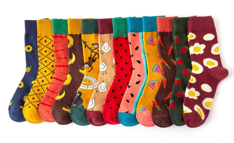 Trendiga Färgglada mönstrade strumpor sockar i 12 olika motiv -  Leggingslagret