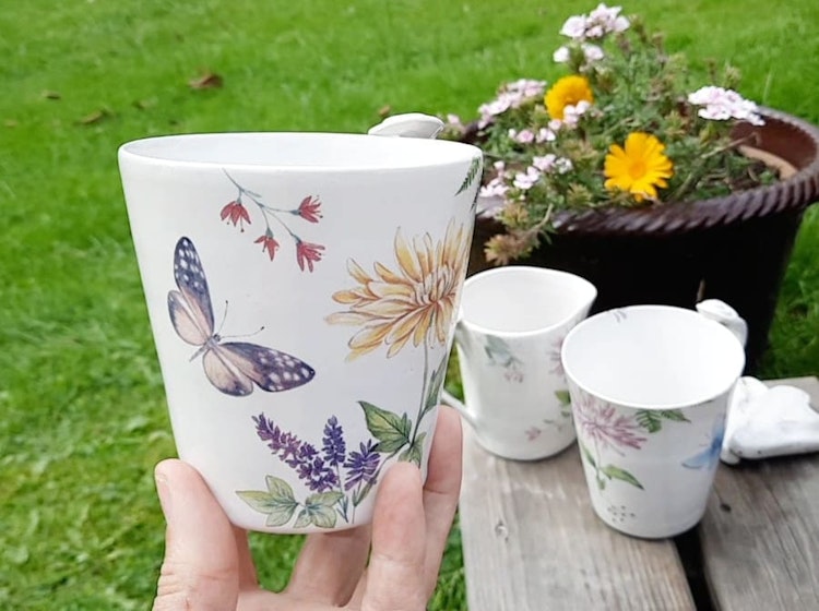 Drömlika blomstermuggar