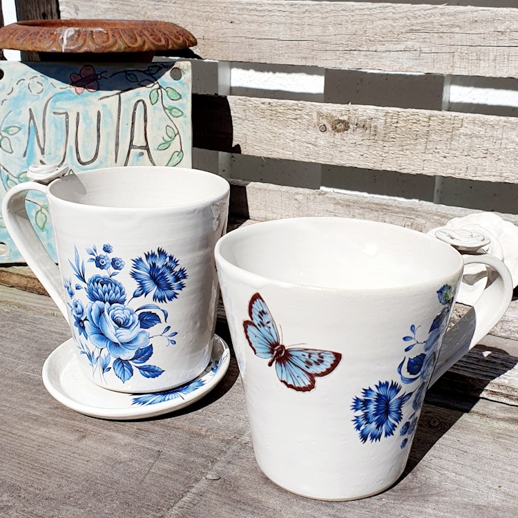 DREJAD MUGG MED FJÄRIL 2dl