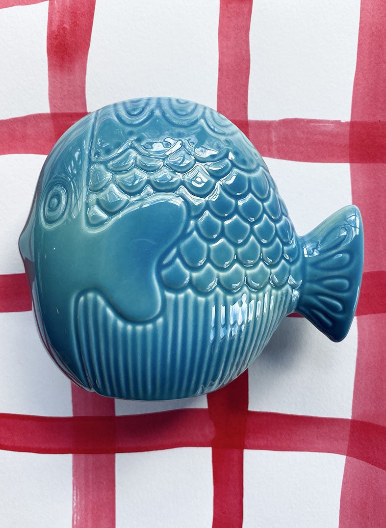 Retrofish" figurin