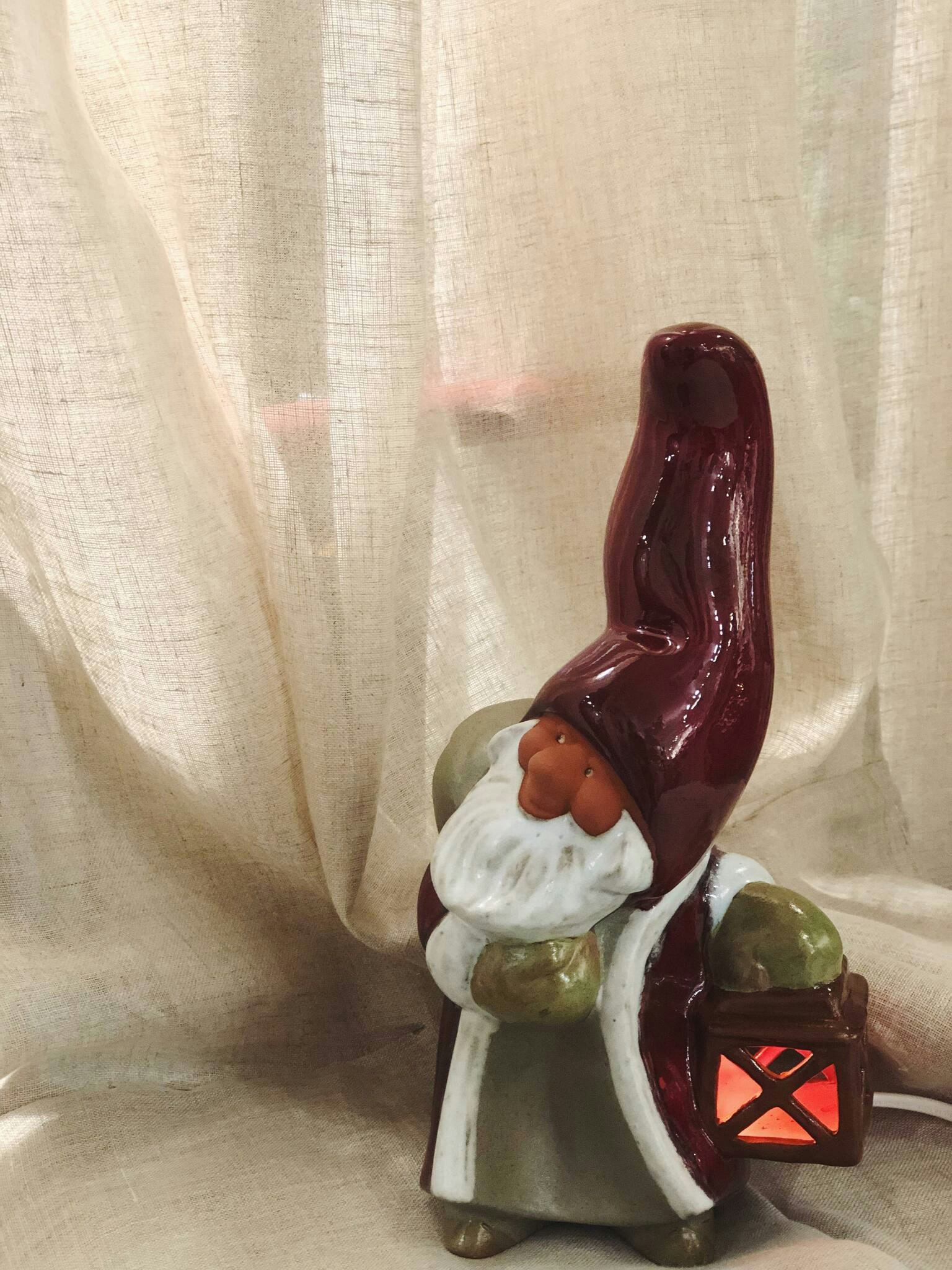 Tomte stor med belysning
