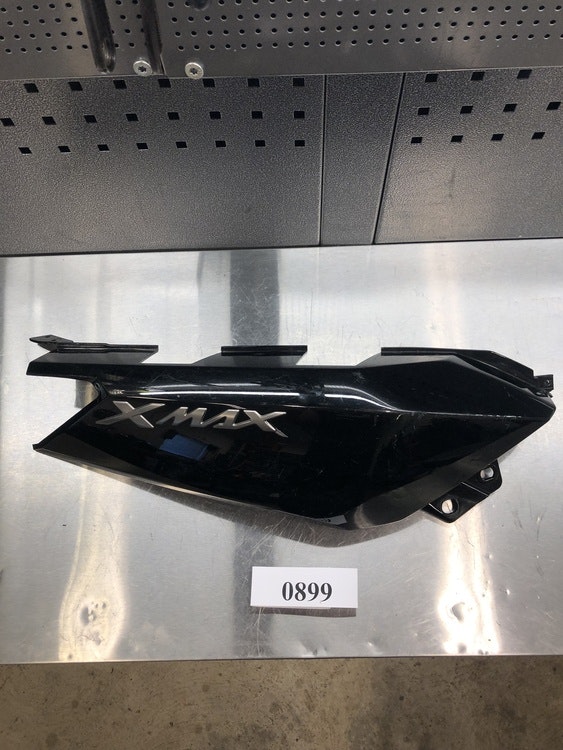 Yamaha X-MAX Sidokåpa Bak Höger