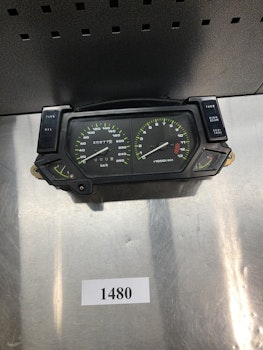 Kawasaki GPX600 Hastighetsmätare