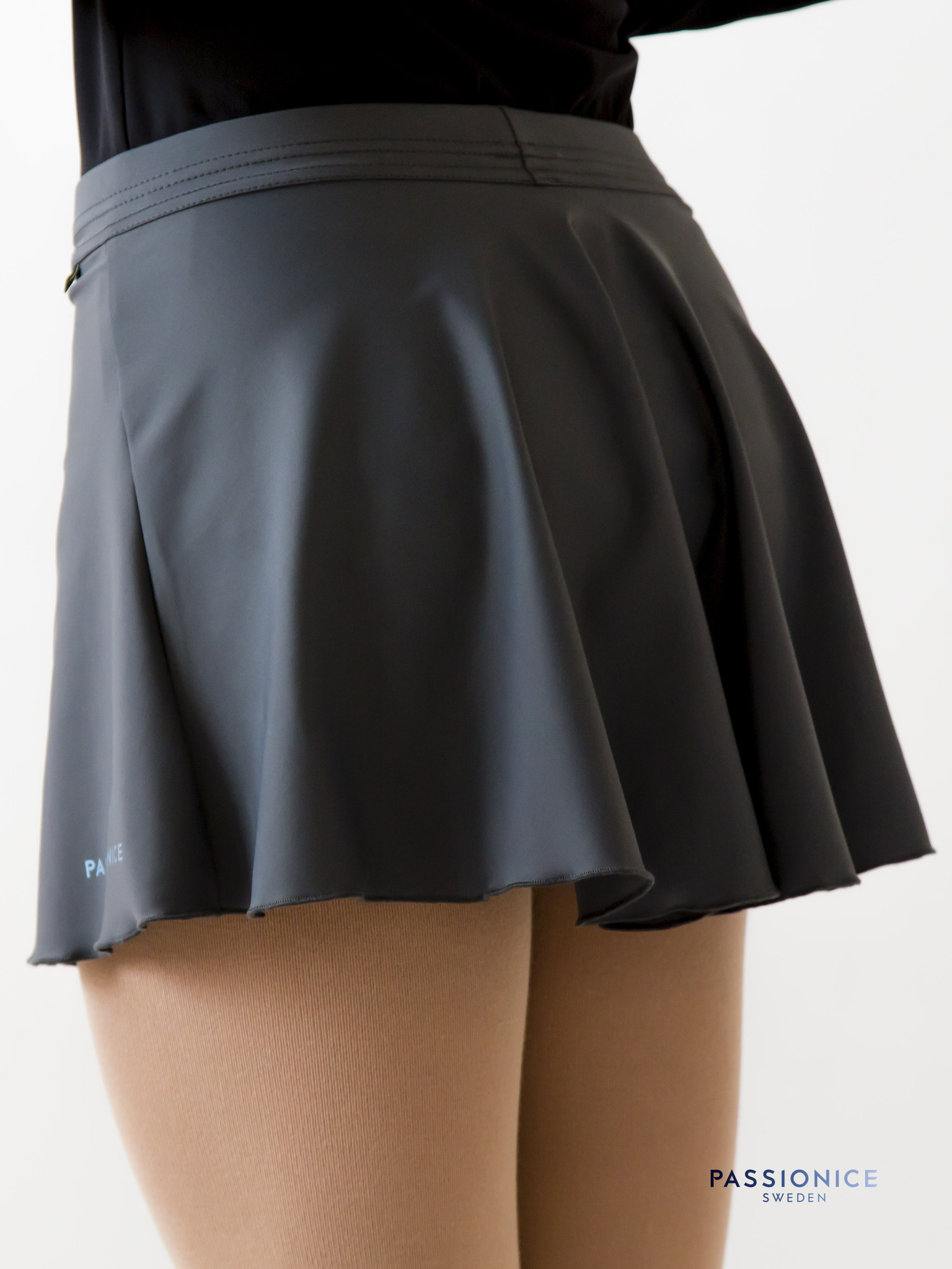 Line of 4 Skirt