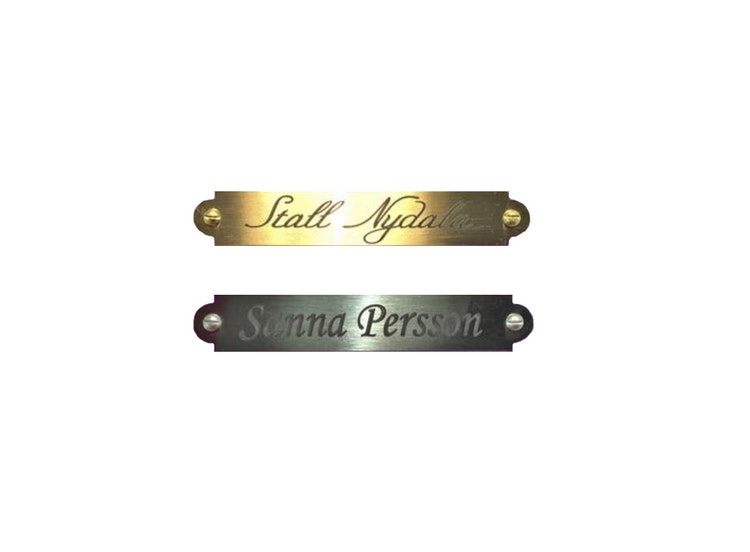 NAMEPLATE SADEL