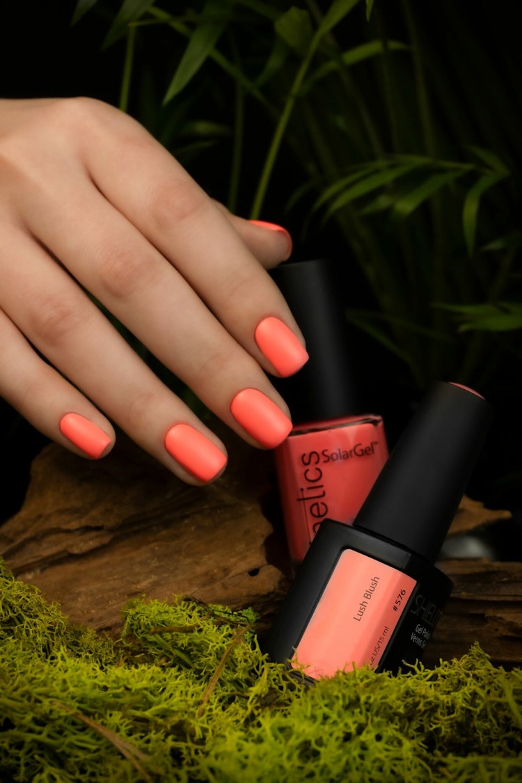 Kinetics Shield Gel polish #576
